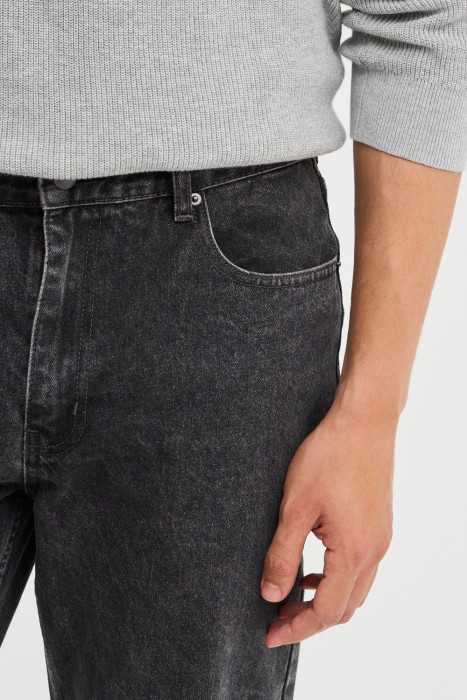 джинсы прямые от бренда снежная королева вид слева