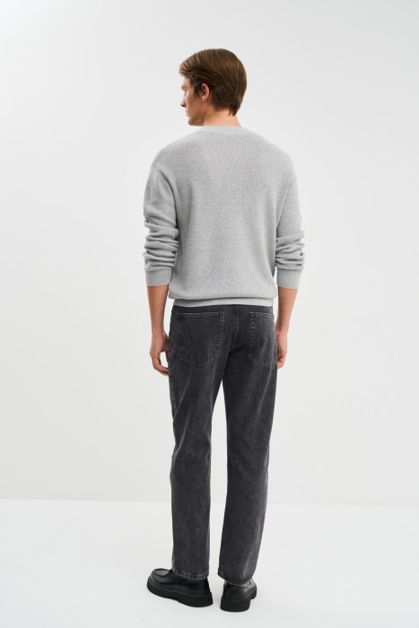 джинсы прямые по цене 1600 руб вид справа