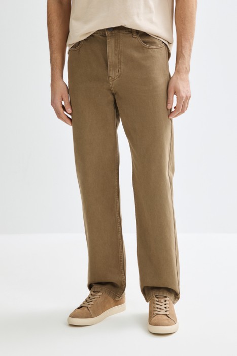 джинсы прямые по цене 3680 руб вид справа