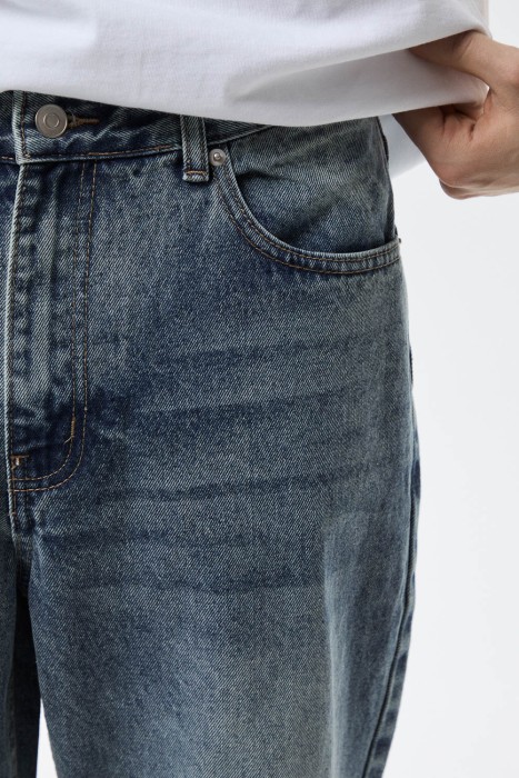 джинсы прямые из россии вид сбоку