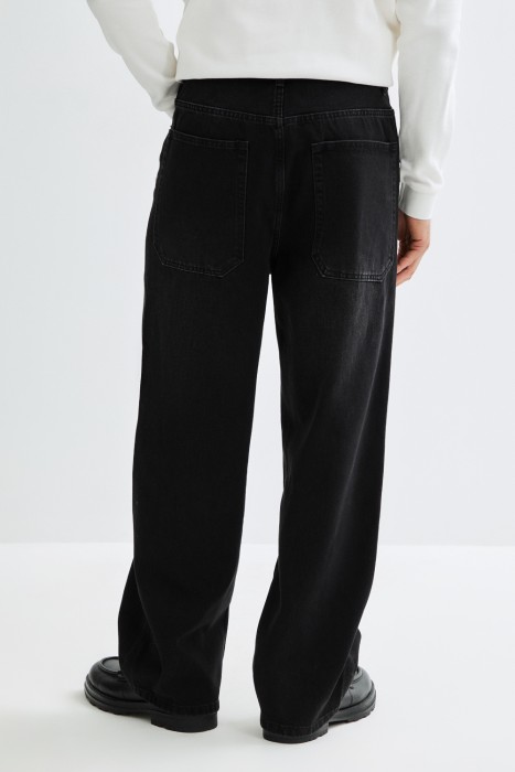 джинсы широкие по цене 2840 руб вид справа