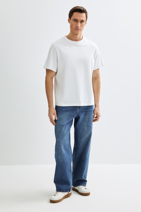 джинсы широкие по цене 2840 руб вид справа