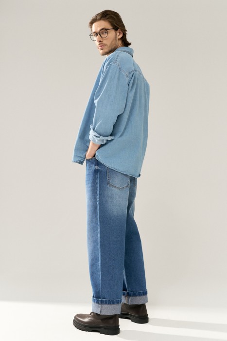 джинсы свободного кроя из россии вид сбоку