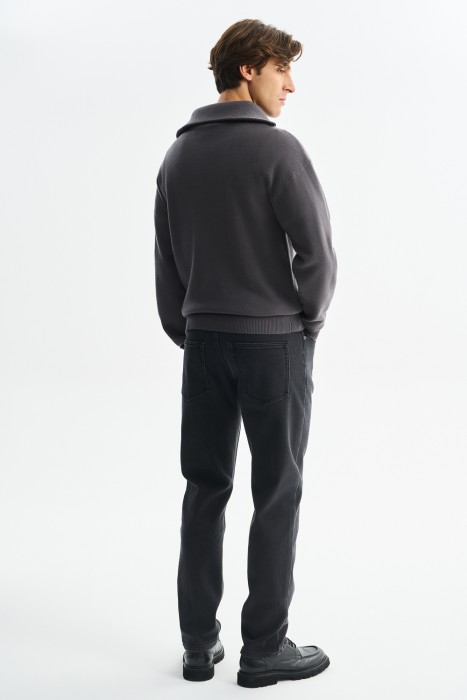 джинсы зауженные утепленные по цене 1980 руб вид справа