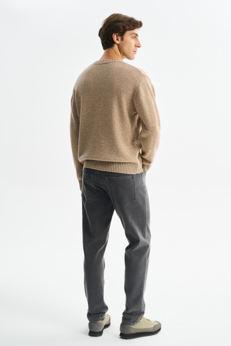 джинсы зауженные утепленные по цене 1980 руб вид справа