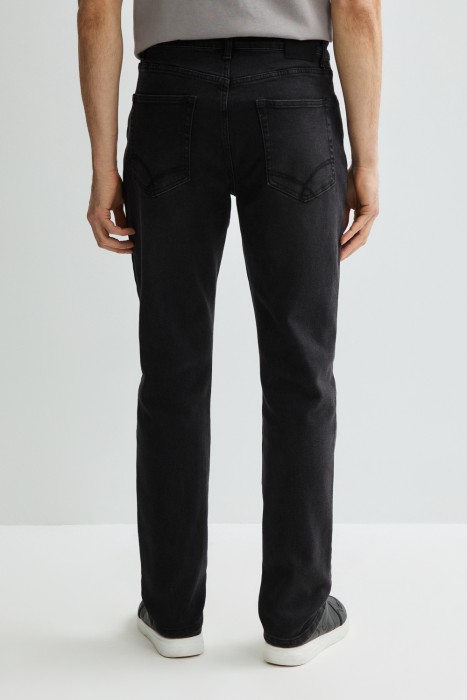 джинсы зауженные по цене 3320 руб вид справа