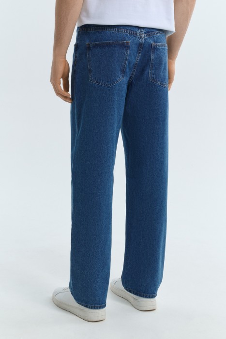 джинсы по цене 1290 руб вид справа