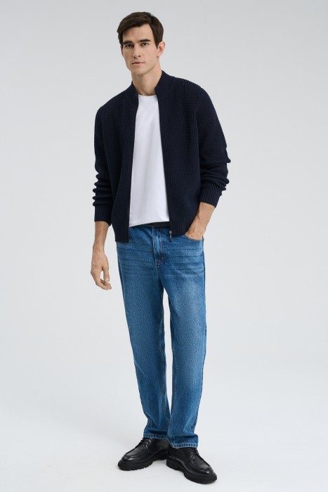 джинсы от бренда снежная королева вид слева