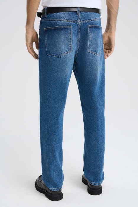 джинсы из россии вид сбоку