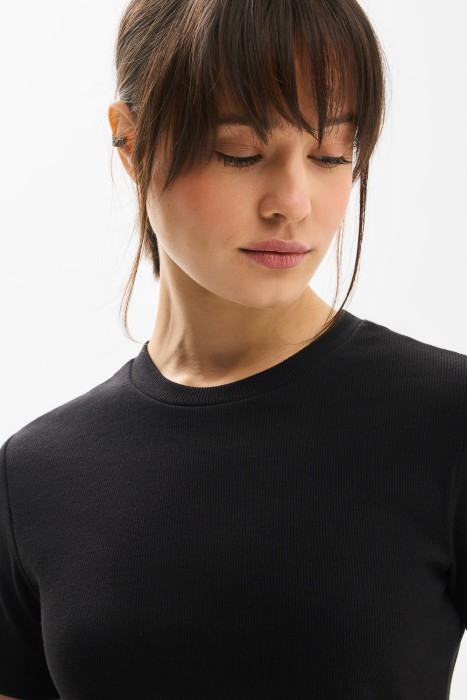 футболка из хлопка из россии вид сбоку