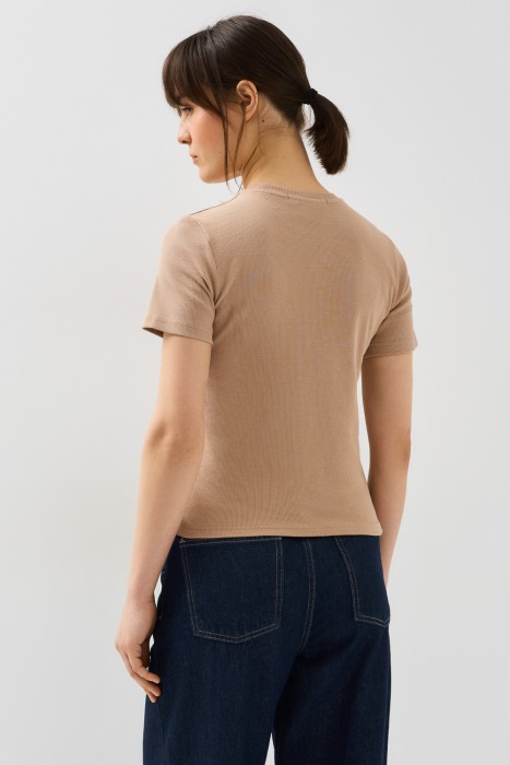 футболка из хлопка по цене 630 руб вид справа