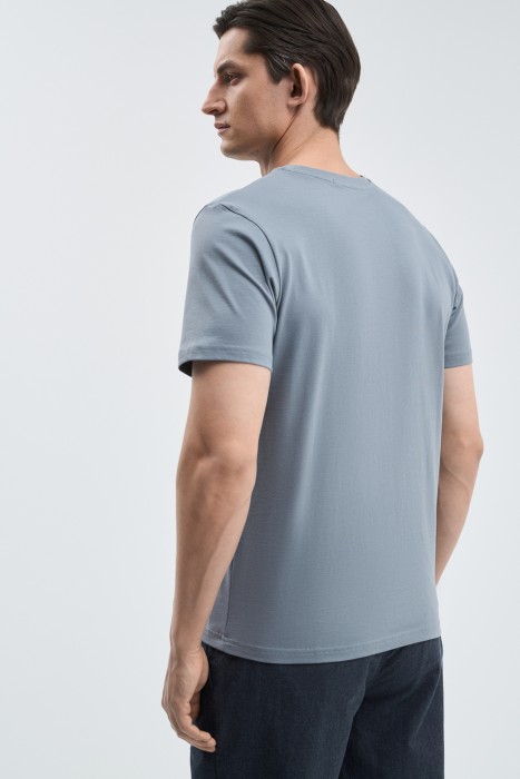 футболка из хлопка по цене 630 руб вид справа