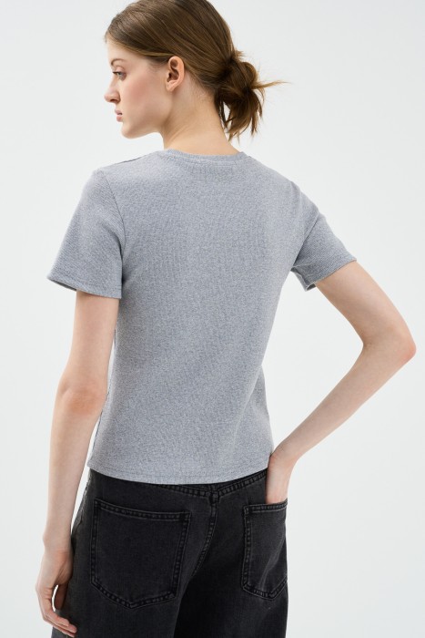 футболка из хлопка по цене 630 руб вид справа