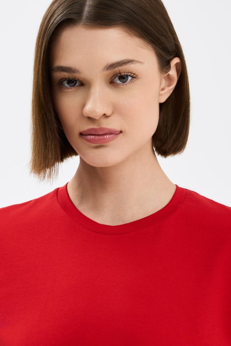 футболка из хлопка из россии вид сбоку