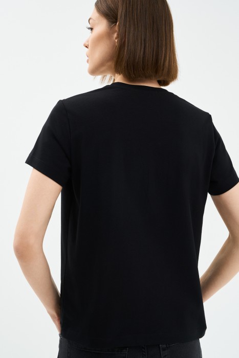 футболка из хлопка по цене 560 руб вид справа