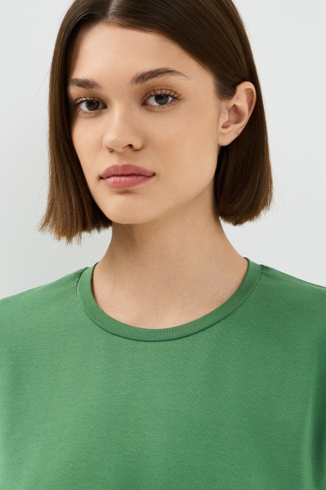 футболка из хлопка из россии вид сбоку