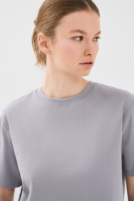 футболка из хлопка из россии вид сбоку