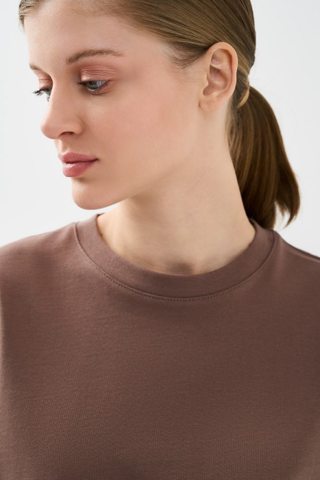 футболка из хлопка из россии вид сбоку