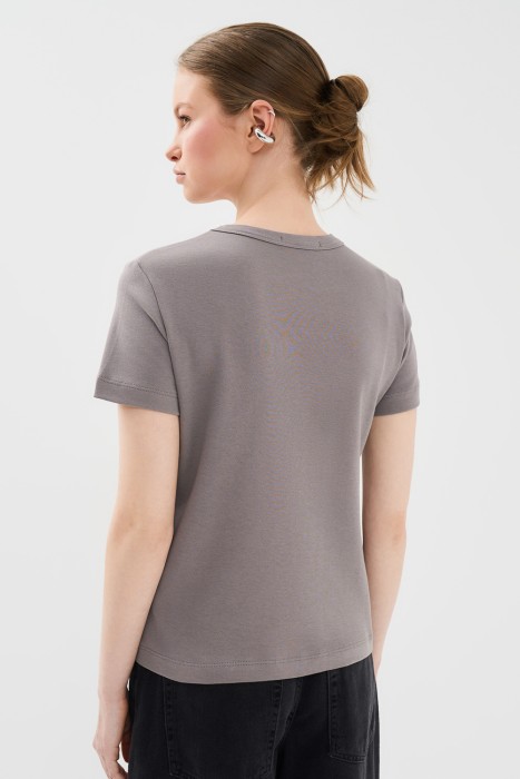 футболка из хлопка по цене 720 руб вид справа