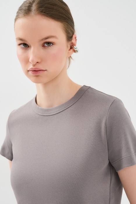 футболка из хлопка из россии вид сбоку