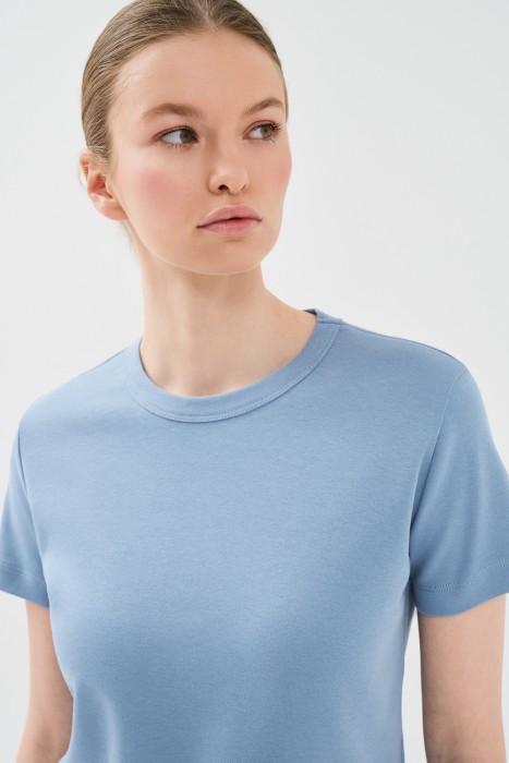 футболка из хлопка из россии вид сбоку