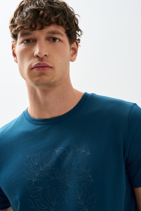 футболка из хлопка от бренда снежная королева вид слева