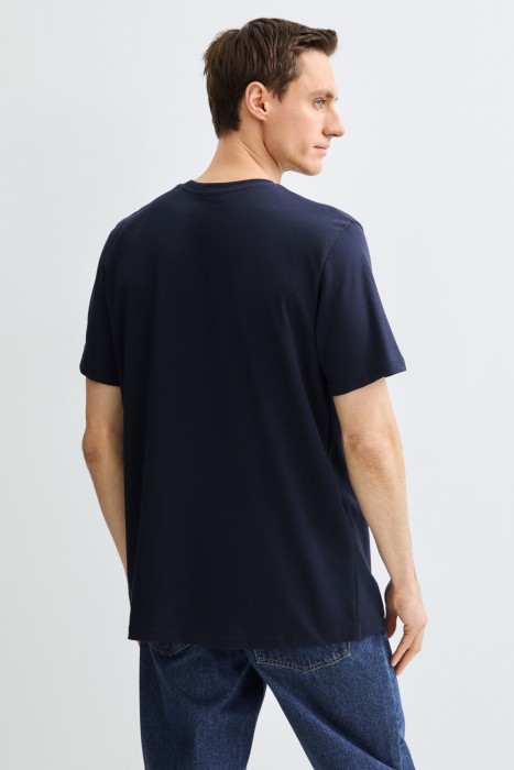 футболка из хлопка по цене 1330 руб вид справа