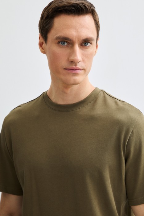 футболка из хлопка из россии вид сбоку