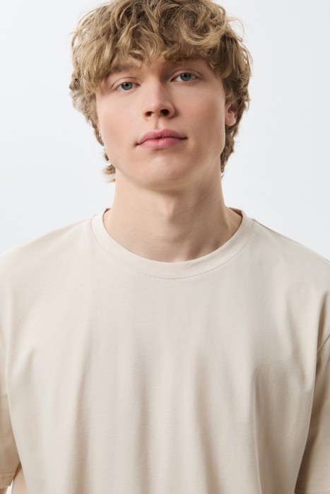 футболка из хлопка из россии вид сбоку