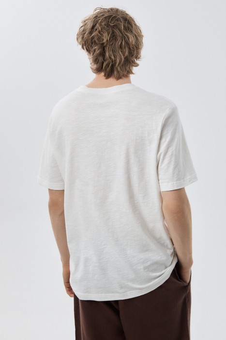 футболка из хлопка из россии вид сбоку