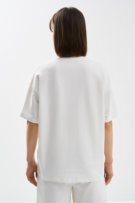 футболка из хлопка по цене 800 руб вид справа