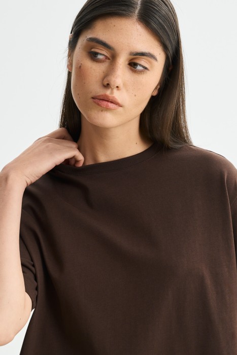 футболка из хлопка из россии вид сбоку