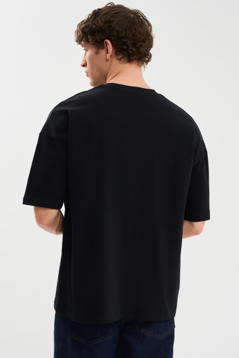 футболка из хлопка по цене 590 руб вид справа