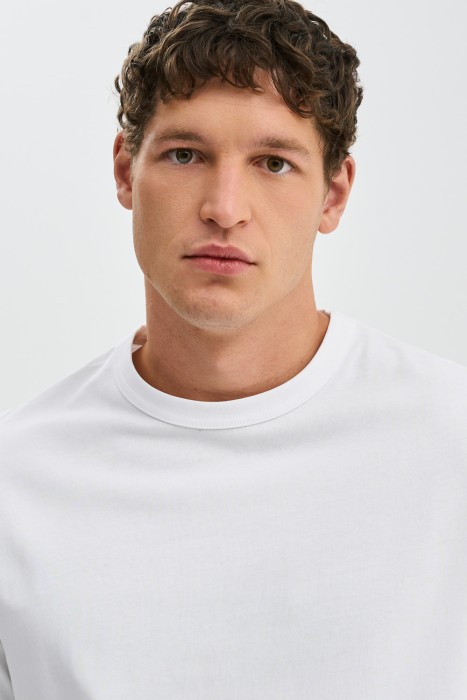 футболка из хлопка из россии вид сбоку