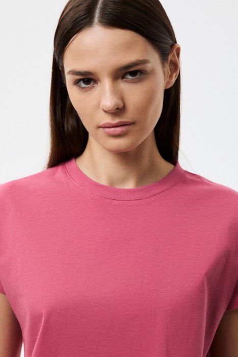 футболка из хлопка из россии вид сбоку