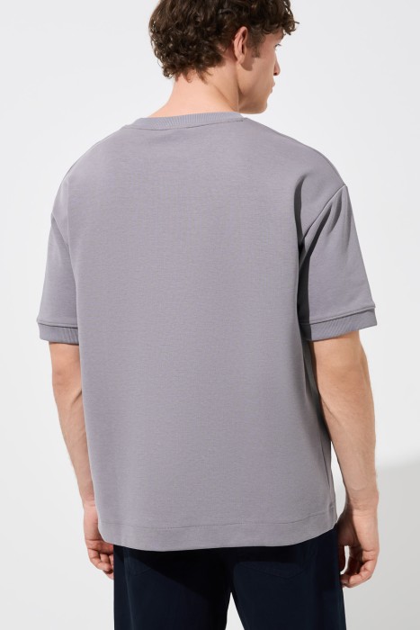 футболка оверсайз по цене 1130 руб вид справа