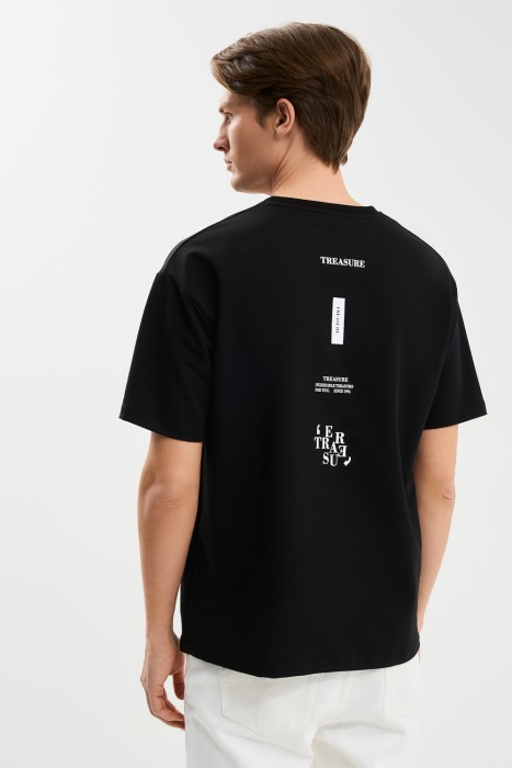 футболка оверсайз по цене 1130 руб вид справа