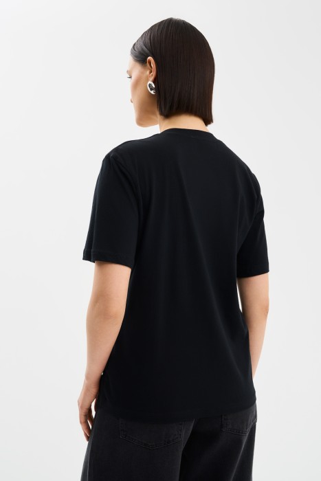 футболка оверсайз по цене 560 руб вид справа