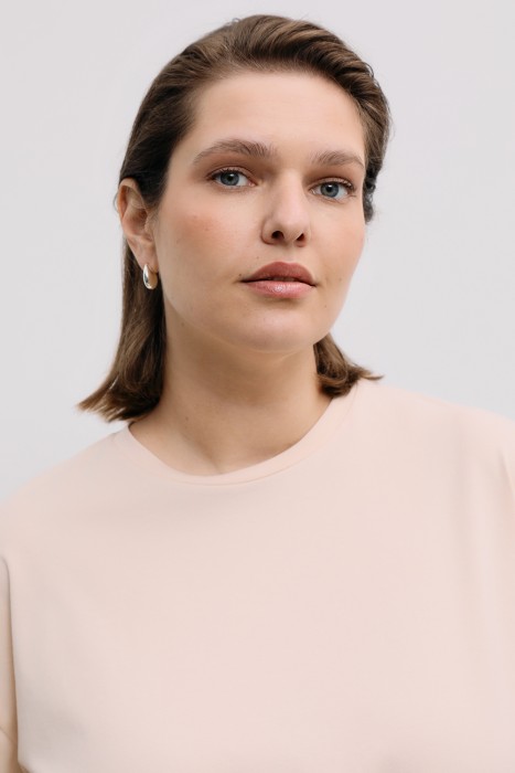 футболка оверсайз по цене 1150 руб вид справа