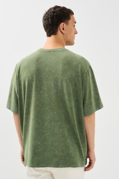 футболка оверсайз по цене 960 руб вид справа