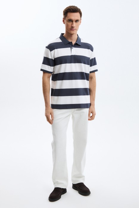 футболка-поло в полоску от бренда снежная королева вид слева