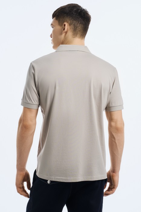 футболка-поло по цене 960 руб вид справа