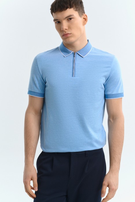 футболка-поло от бренда снежная королева вид слева