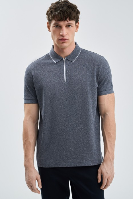 футболка-поло от бренда снежная королева вид слева