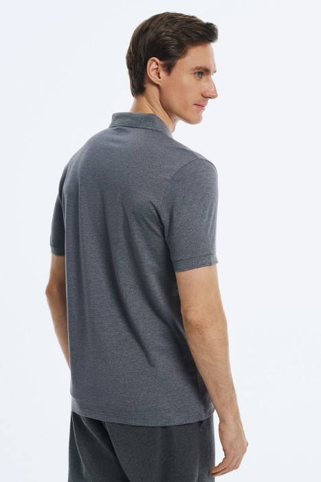 футболка-поло по цене 960 руб вид справа