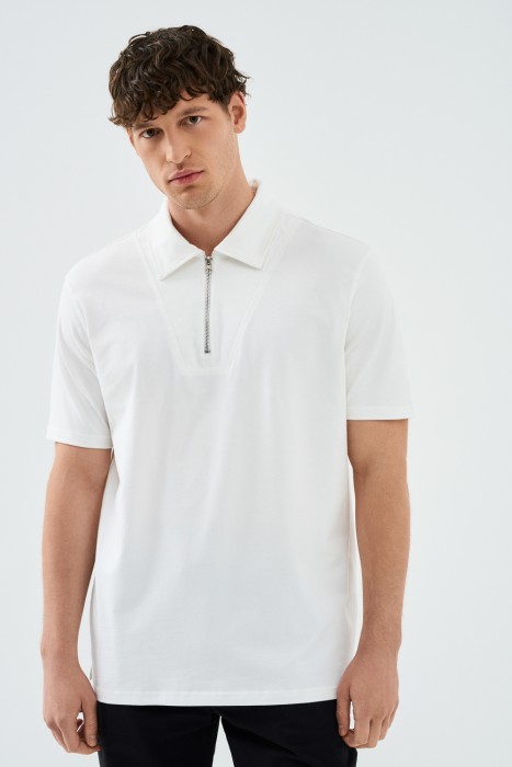 футболка-поло от бренда снежная королева вид слева