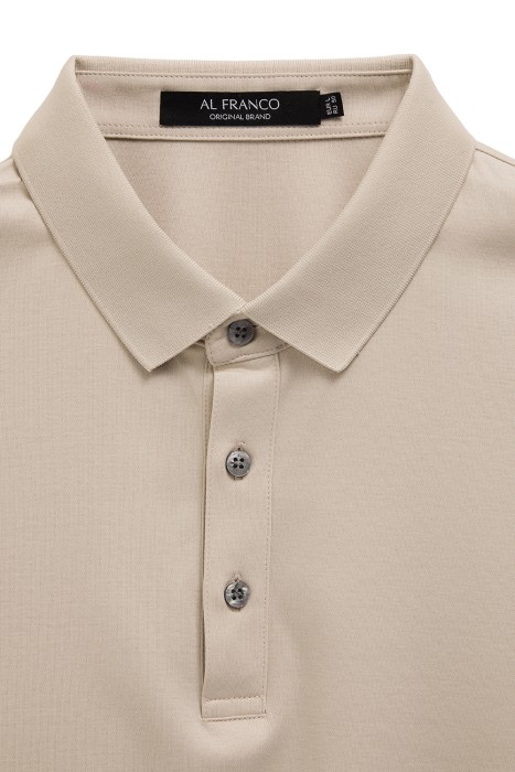 футболка-поло из россии вид сбоку