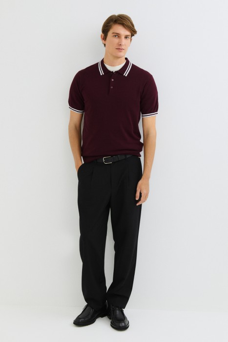 футболка-поло по цене 2000 руб вид справа