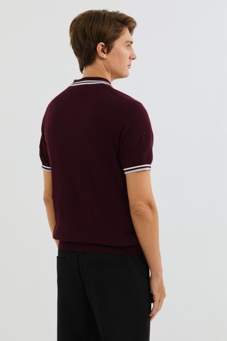 футболка-поло из россии вид сбоку