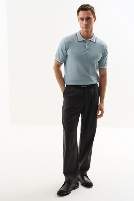 футболка-поло от бренда снежная королева вид слева